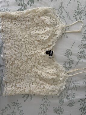 Express Cream Floral Lace Cami with Scalloped Edges